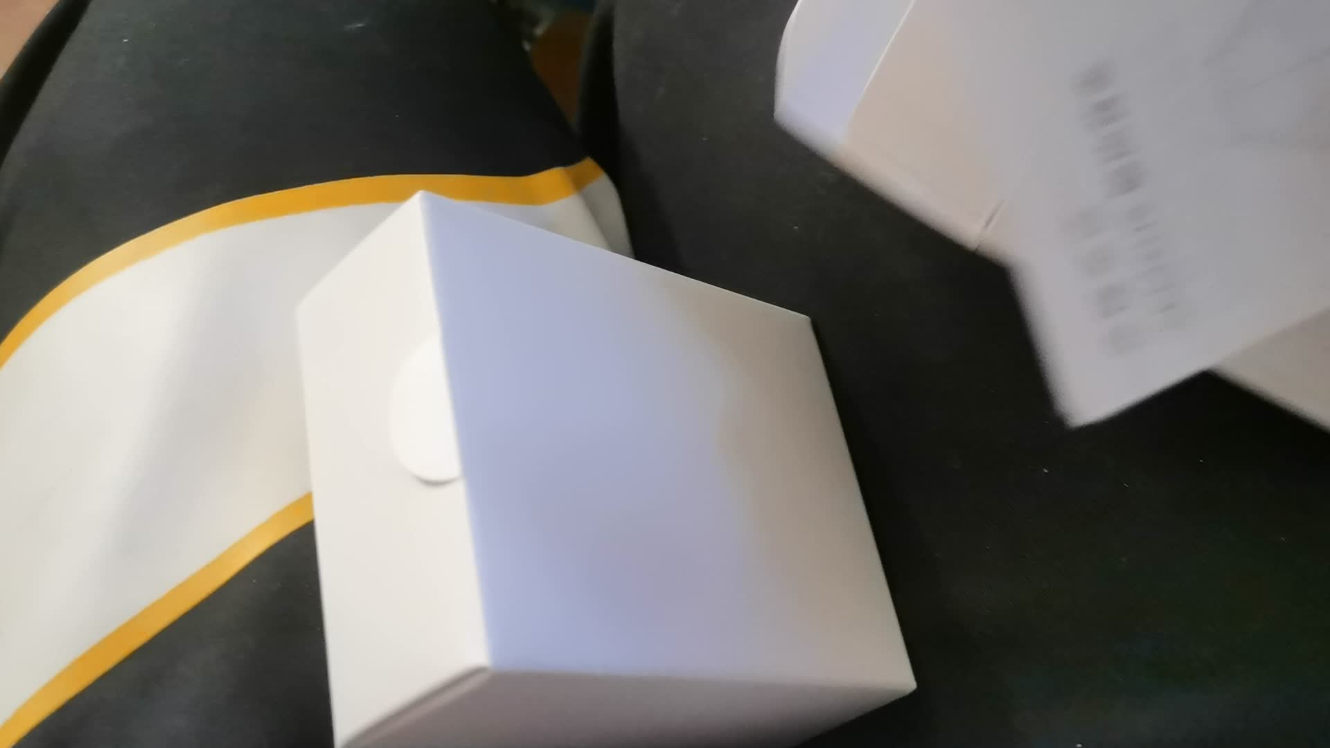 25顺丰包邮的荣耀SEMZUX散热背夹开箱测评