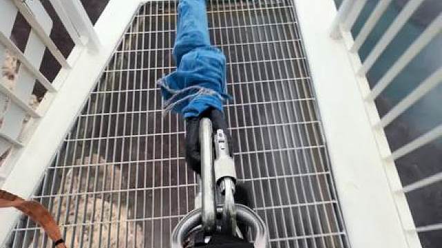 赵雷说：人生只活几个瞬间，