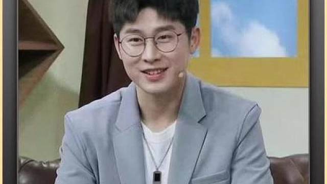 大黄回应早点开团他跟猪哼，说猪哼在评论席一点都不专业就知道乱带节奏