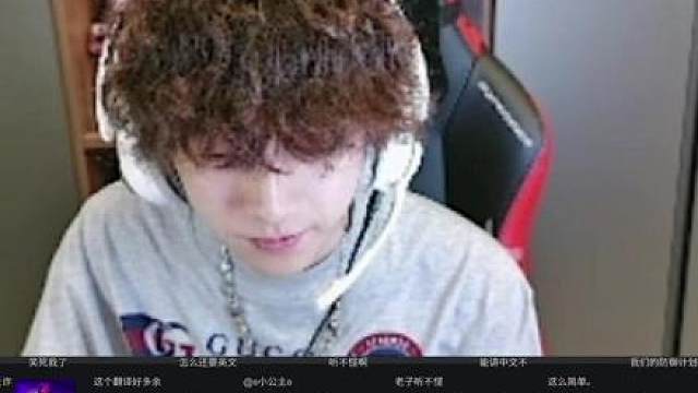 EDG赛后群访环节，球球直接泪撒现场 康康心态崩溃不想回答问题