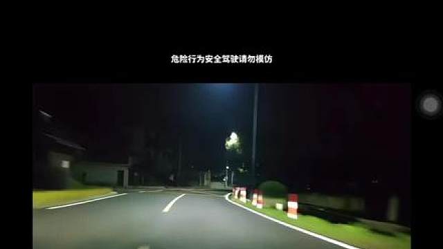 当女生坐上法拉利296