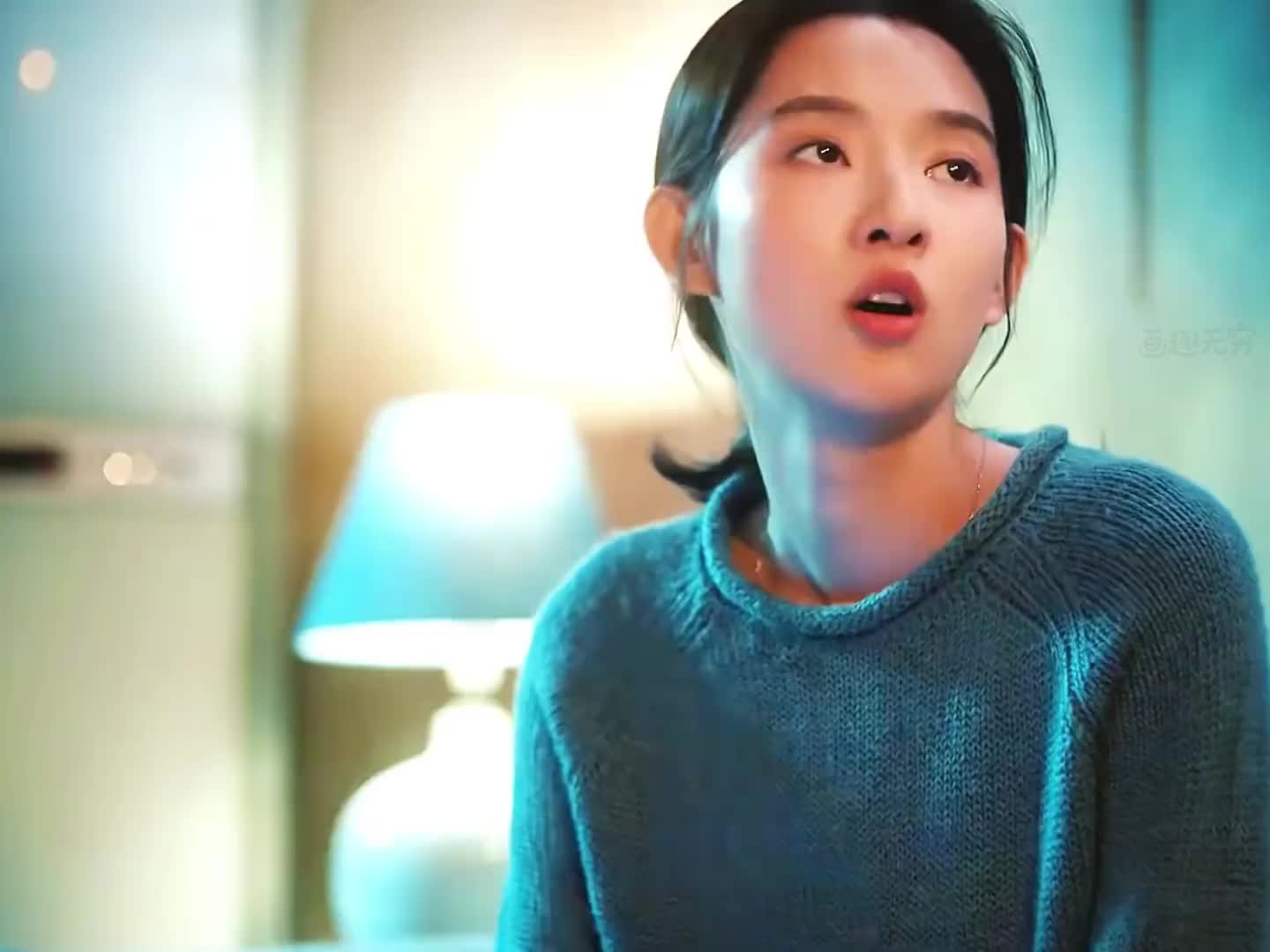 演得像极了霸道总裁和他的小娇妻哈哈哈哈