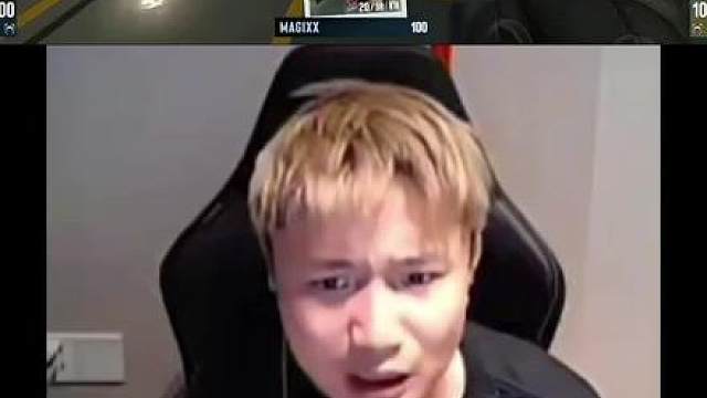 “donk沙鹰AK展现数值 这就是大魔王”