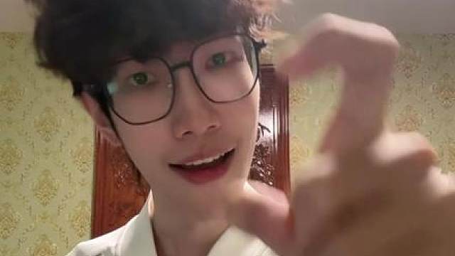 公道自在人心 维护英雄联盟环境，我天灰灰义不容辞！每晚九点，韩服冲分