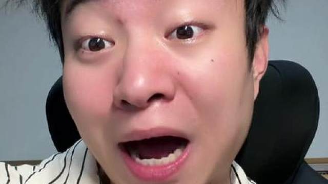 实则是四个人的负重前行…