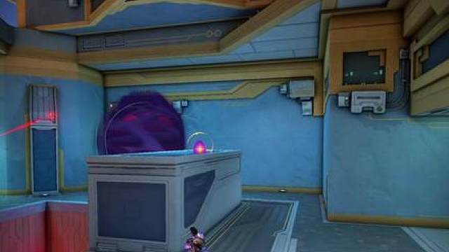 当你看到一个很诡异的烟，你就要担心烟里有没有藏人了。