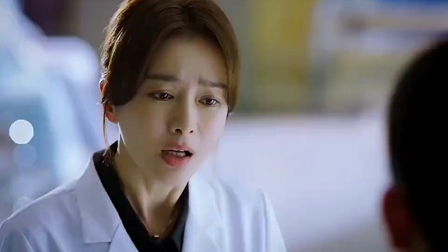 母亲和儿子同时住院，变卖家产也只能救一人，走投无路做了错误的决定  #神评即是标题 #百万视友赐神评