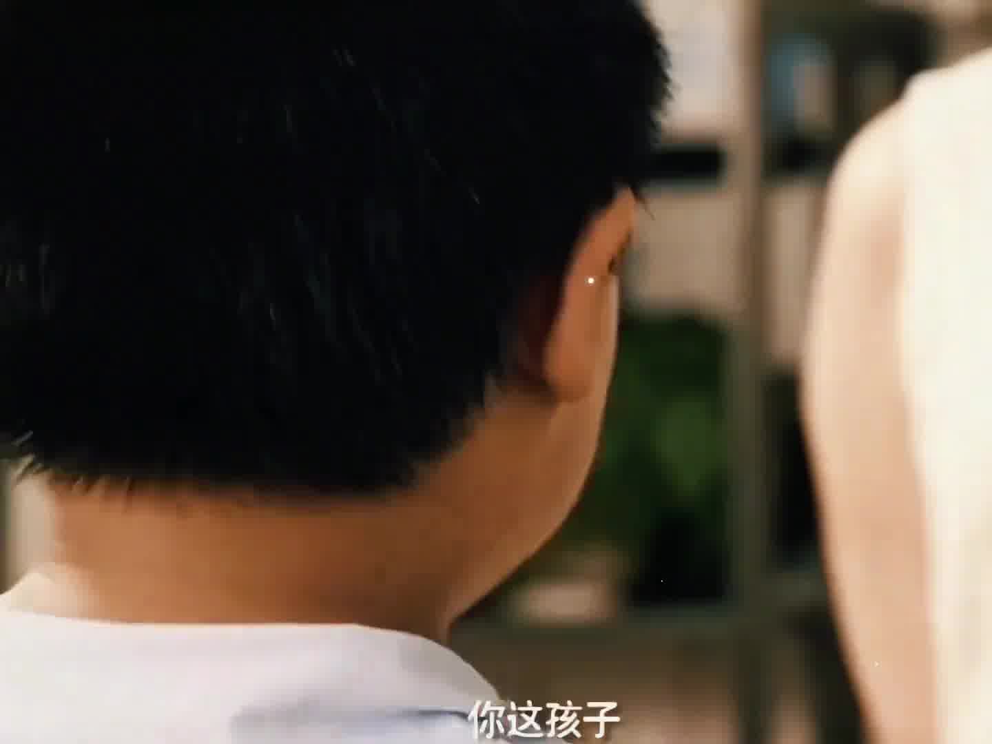 给你一个提示口天什么字，吞老师一口水喷多远