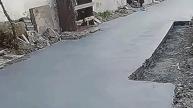 居然还有这样的人，路修通不好吗