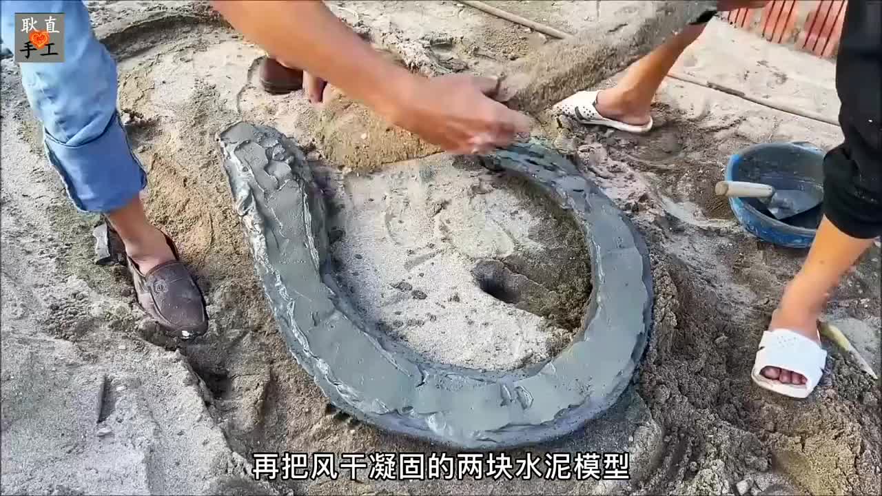 现成的东西经过一番精心的打造出一款造型别致的创意鱼池