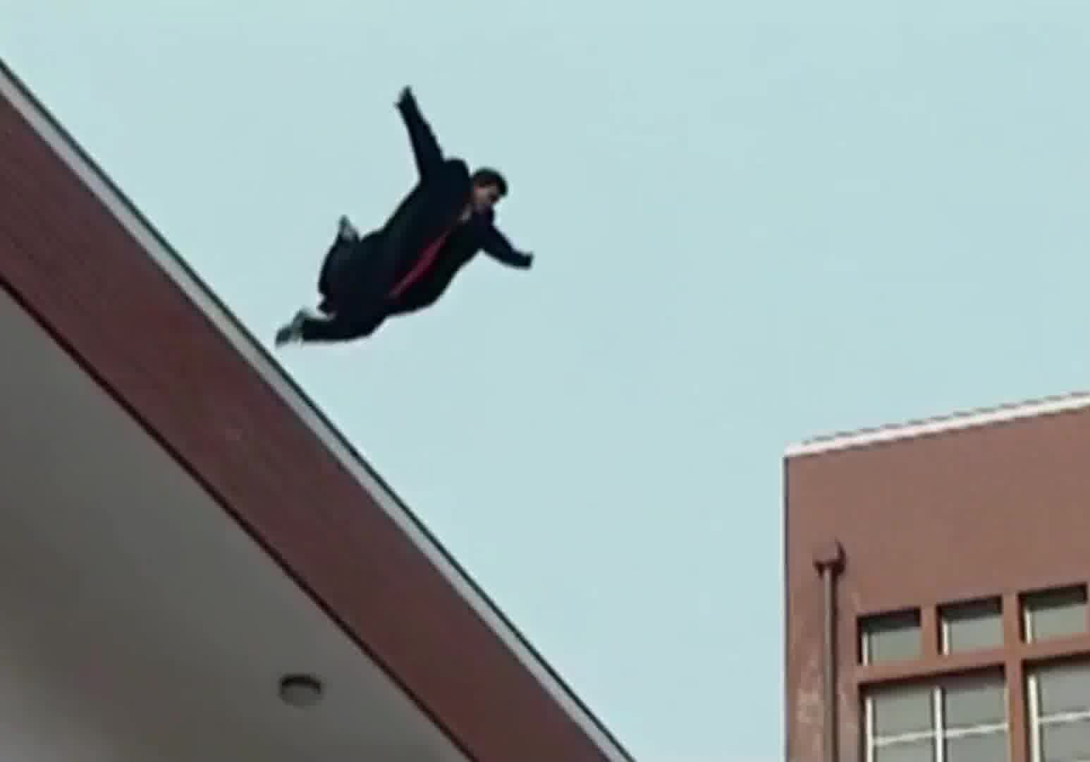 《扒了你的皮》