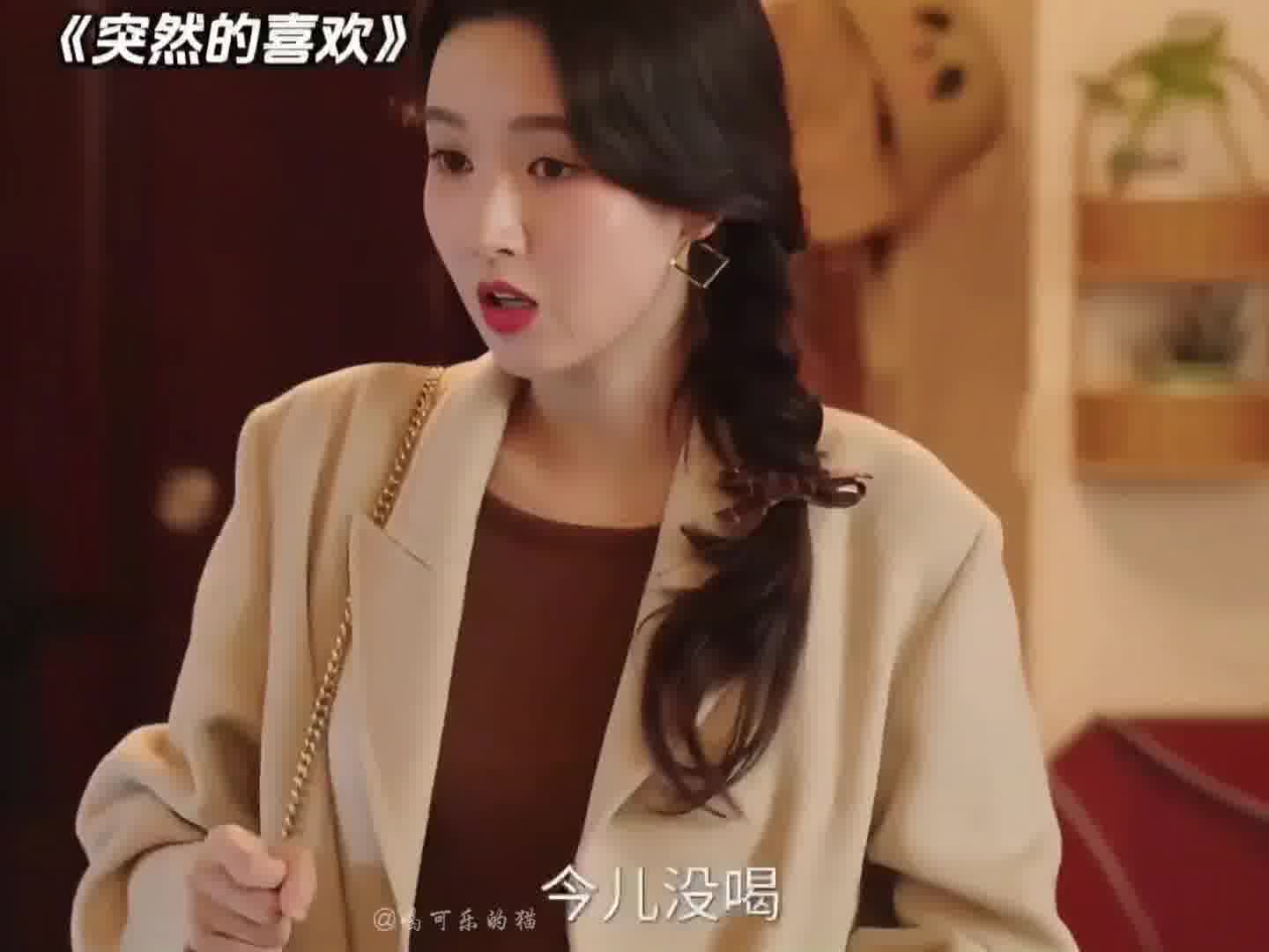 酗酒的爸，孤僻的妹，终于凑齐了一个家