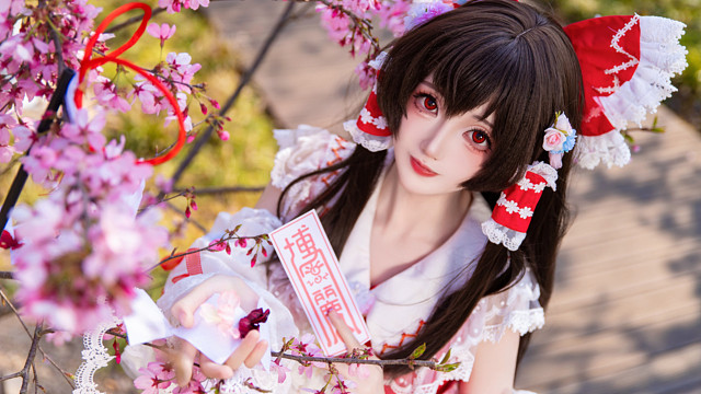 此生无悔入东方