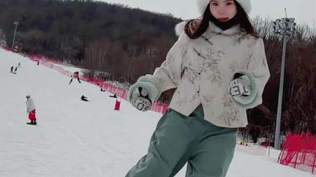 今天先滑这样 明天再想想办法