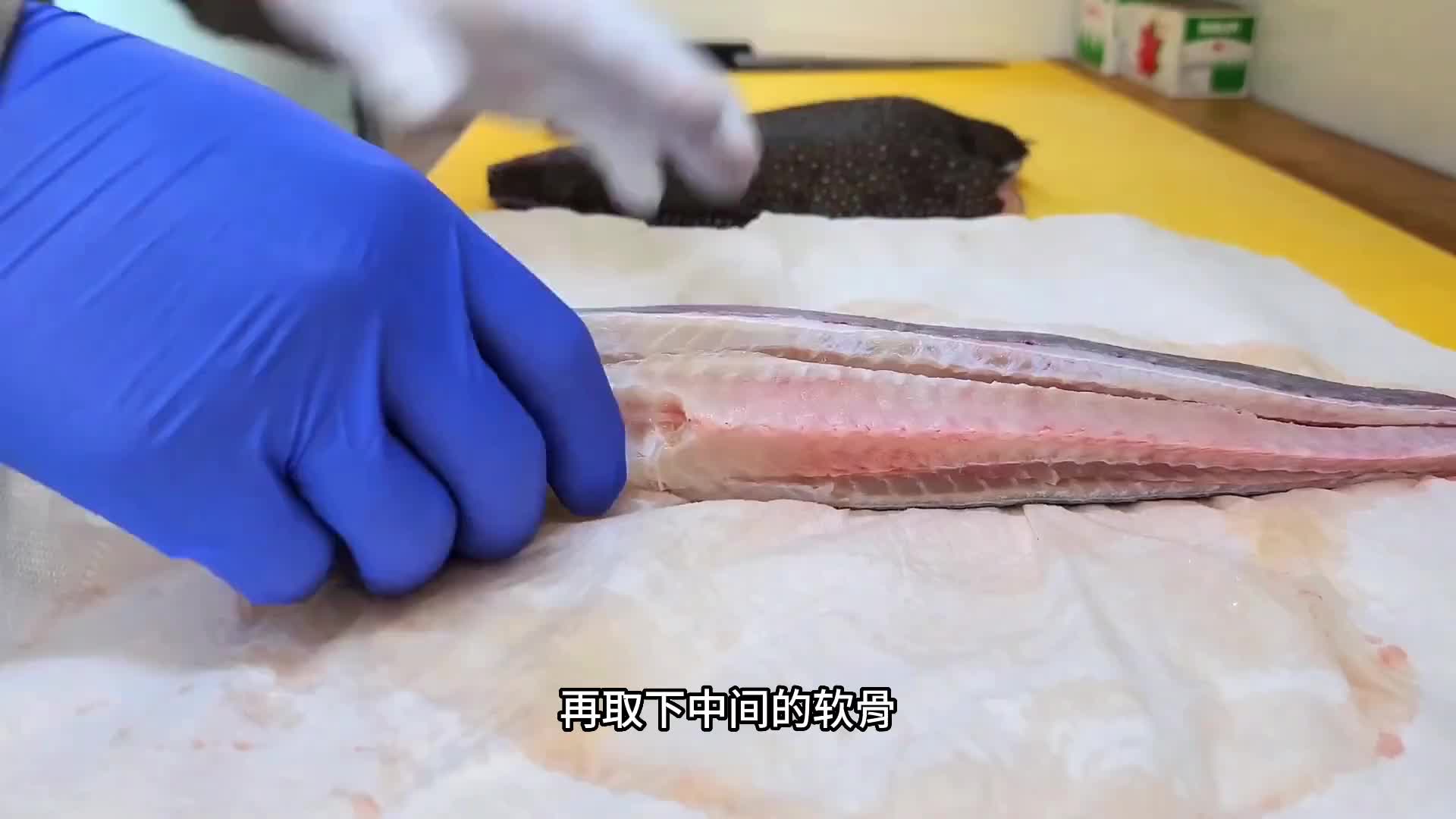 白点比目鱼，戳晕后再做成刺身是真的美味。