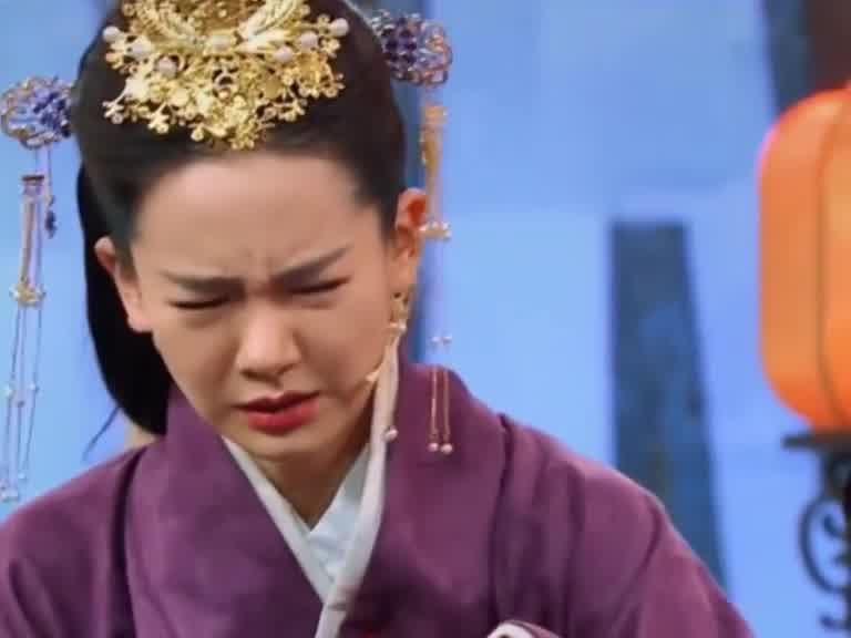 沈腾调侃戚薇嗓子粗