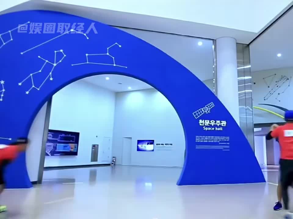 早期跑男的bgm完全是一听就知道是谁啊