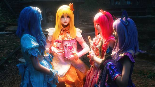 时光的缝隙里开出了彩色的花