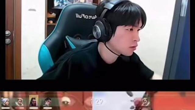 你当表哥跟你闹着玩呢