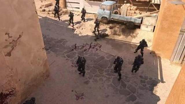 职业选手40人大乱斗，CS玩成了战地