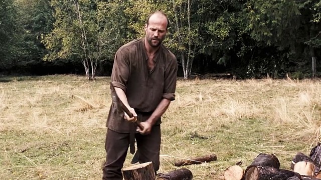 硬汉杰森化身大山里的农夫，带领人类团灭义族大君