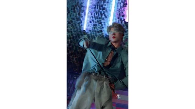 蒙眼社会摇！这小蛮腰谁看了不迷糊！