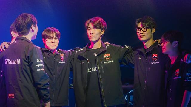 一路连胜高歌登顶，NS摘下圣地亚哥大师赛桂冠