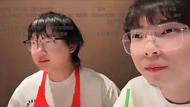 fly 阿豆Gemini直播
透露染详是这次老乡杯重庆队的打野!
安徽的打野是小白熊
坦然是福建队的