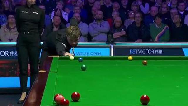 小伙藐视火箭，能进攻却偏偏要贴球，最终被强势逆转！