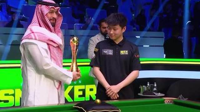 决赛胜率100%，赵心童顶级准度霸气K球强势夺冠，斩获25万英镑