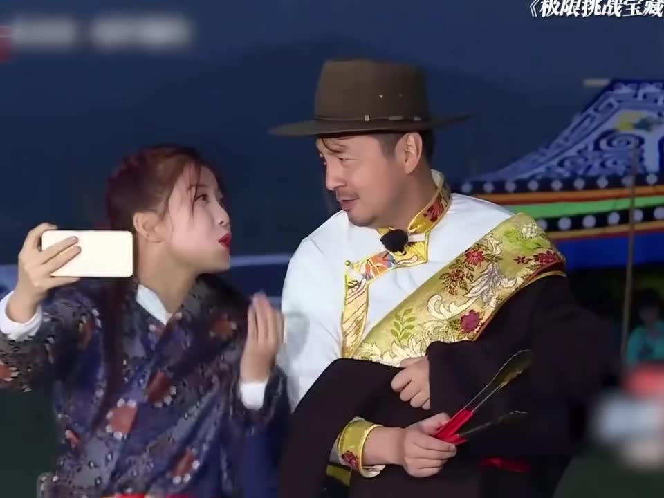 虞书欣：相亲相爱一家人