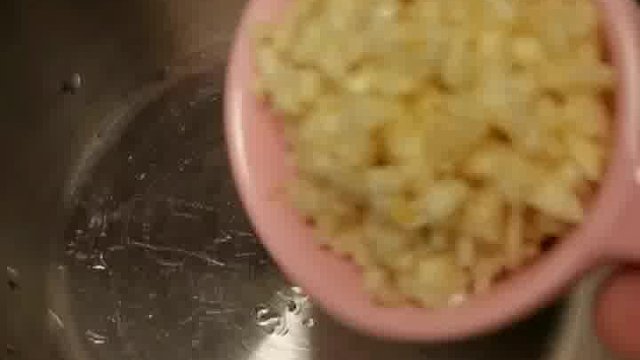 夏天吃饭没胃口就做这个凉拌粉丝爽口开胃