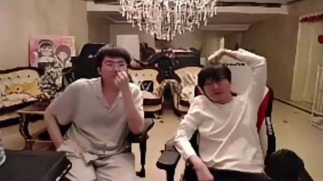 BLG首战告捷拿下BFX，饼大哥展示完刚刚的背后依旧发微博  ​​​