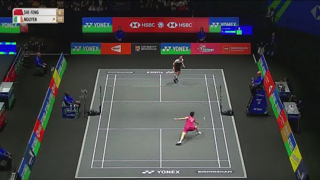 李诗沣扣杀直接定住对手，网前斗法手感细腻