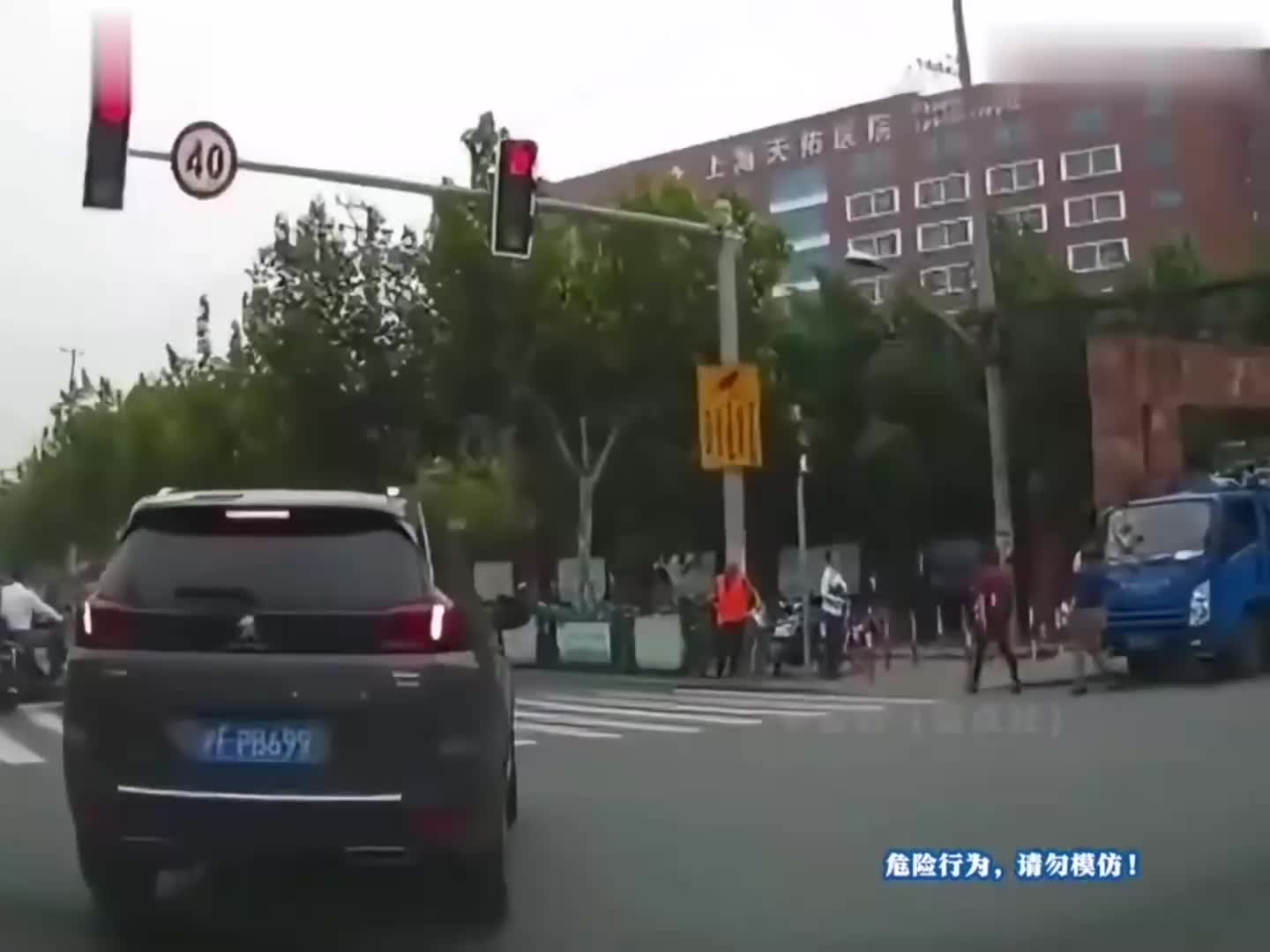 有个这样的女朋友一定很好玩