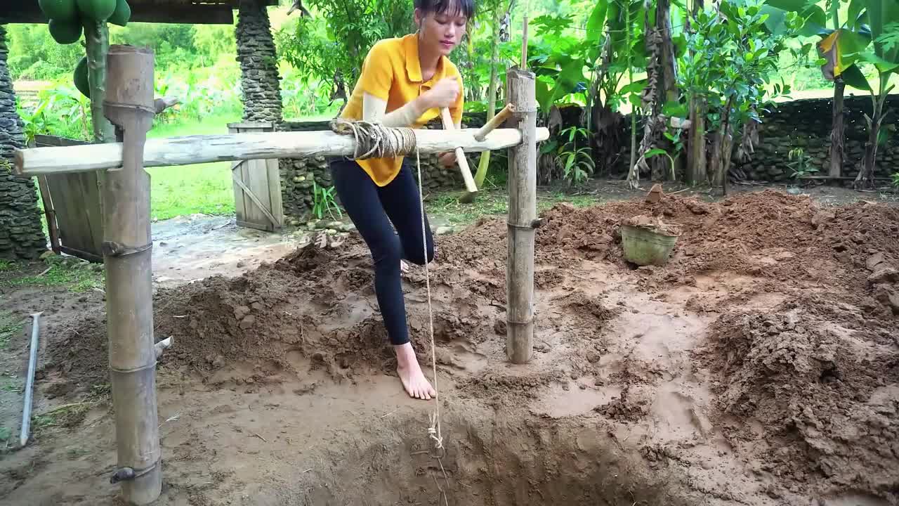 女子竟然一人在院中建造出一口水井，这手艺简直太牛了