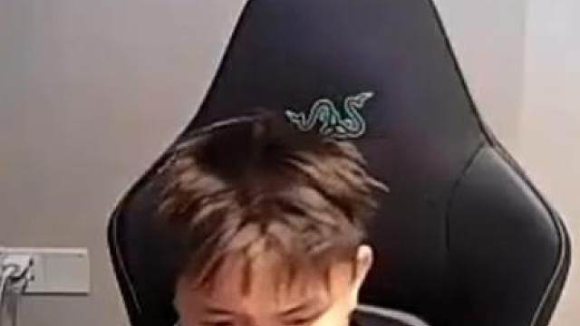 CS跟新！换弹直接少一个弹夹！！！