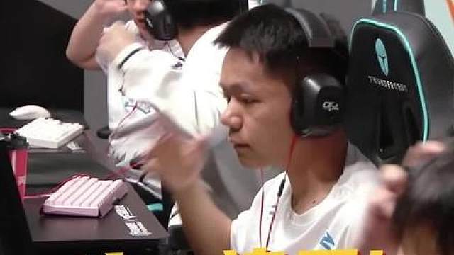 给我看冒汗了...