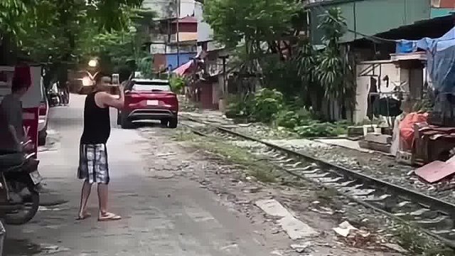 这一瞬间，连电影都不敢这样拍