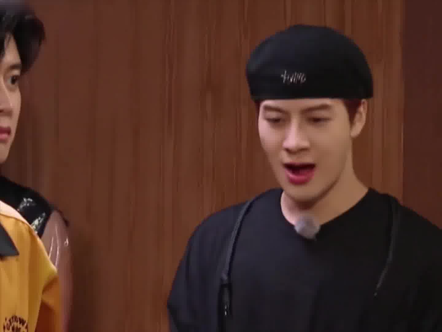 温馨提示，我们可以笑