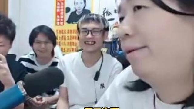 昨晚德华说小马云身上没有一样比他强， 甚至手艺亦是如此