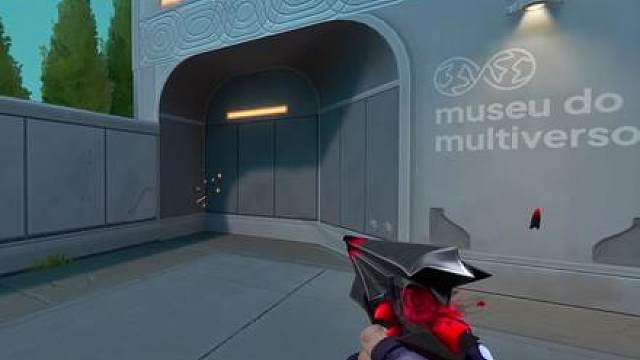 无畏契约首个六弹道的枪皮肤，荆刺圣骸标配。