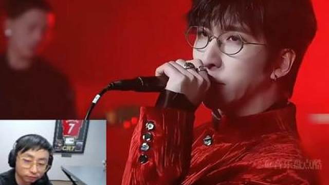 水晶哥看《2025年超高播放量的十八首新歌》