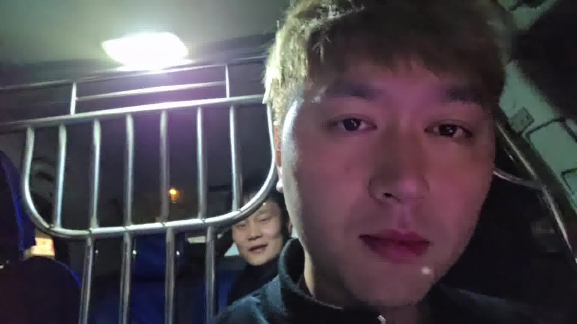 虎子这又犯事了？水友放歌铁窗泪