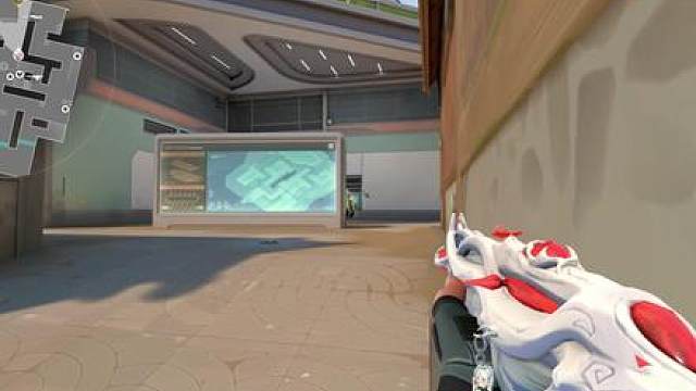 排位碰到玻璃心妹妹哭 我们瓦学弟就是这么暖