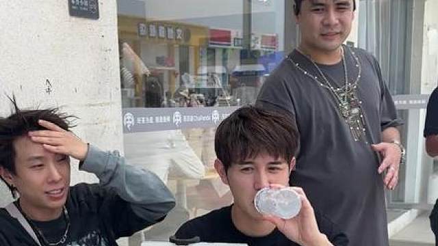 我们无法判断某个瞬间的价值，直到它成为回忆