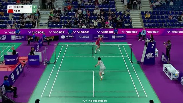 胡哲安关键分敢打敢拼 精彩得分点燃全场