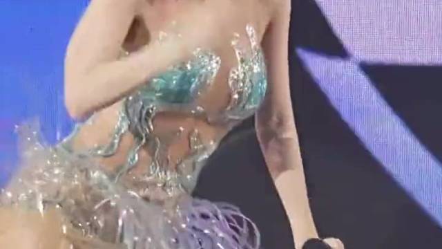 这裤子掉档掉得真丑