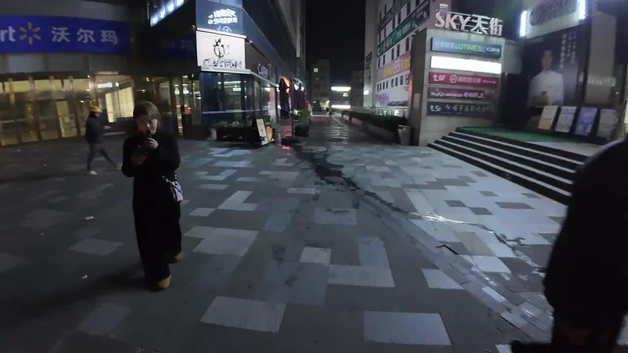 zkl还是1995酒吧街打野王片段4