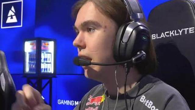 魔王Donk无敌控枪两回合六杀 绿龙横扫对手杀入败者组决赛